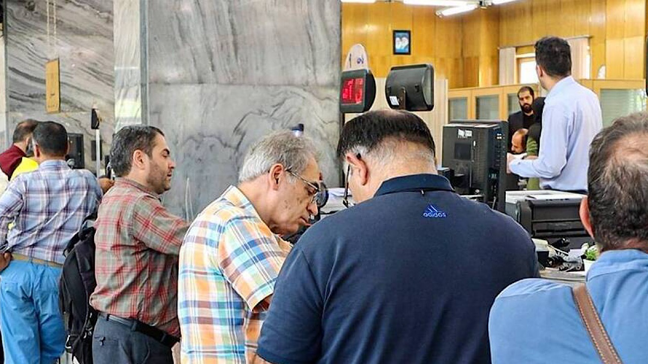 رقابت بانک‌ها در کارت‌های فعال؛ ملی، ملت و صادرات پیشتاز شدند