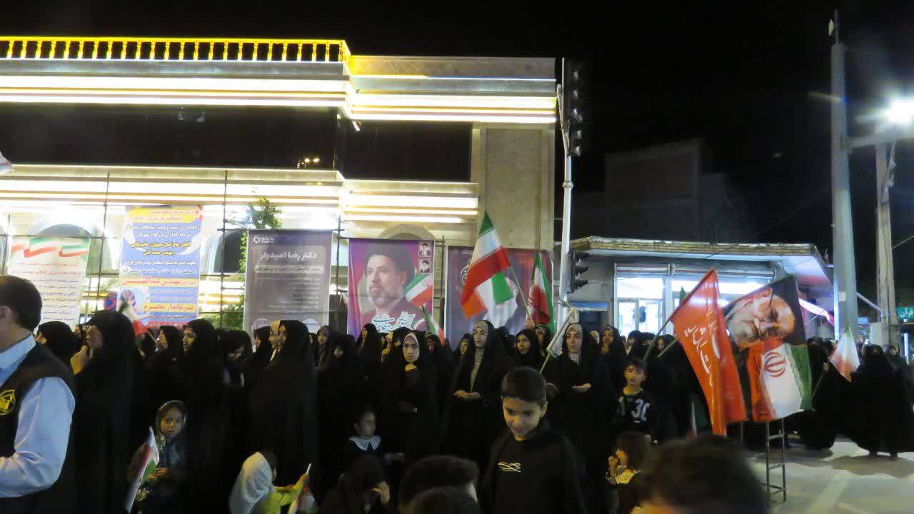 اجتماع با شکوه مردم انقلابی هریس در خونخواهی امام شهید + عکس و فیلم