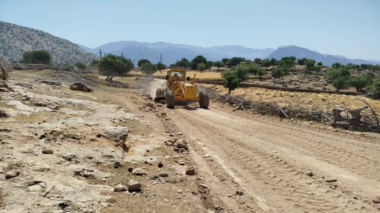 مرمت و‌بازسازی ۱۳۰ کیلومتر راه عشایری در لرستان