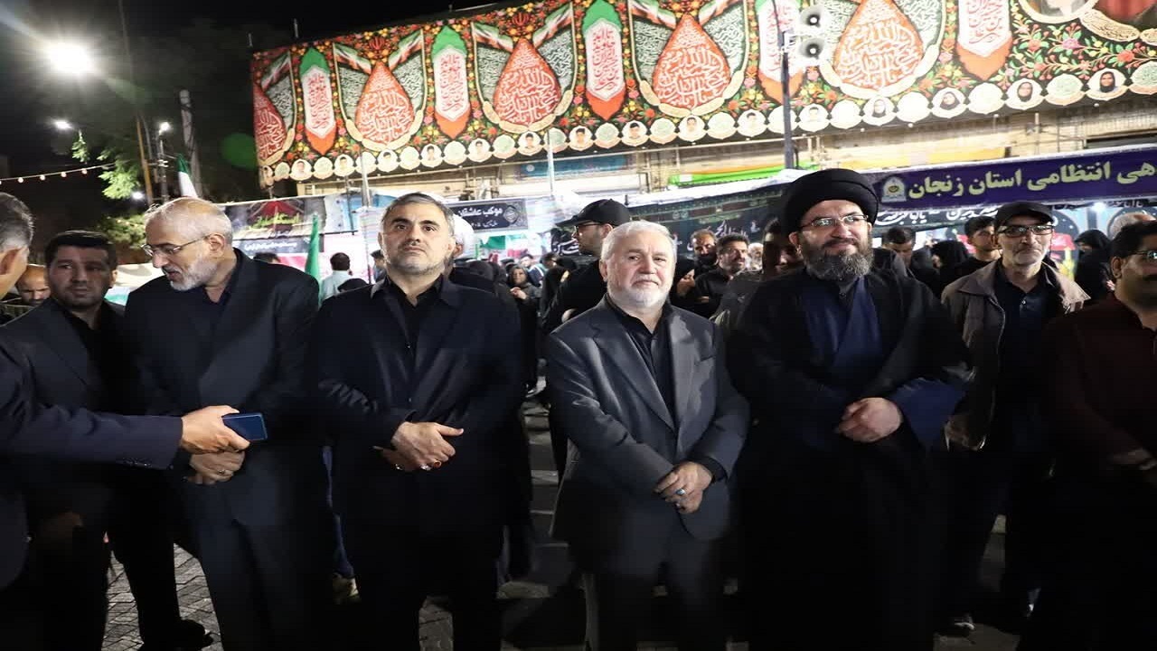 آثار جنگ در حسینیه اعظم زنجان حفظ شود