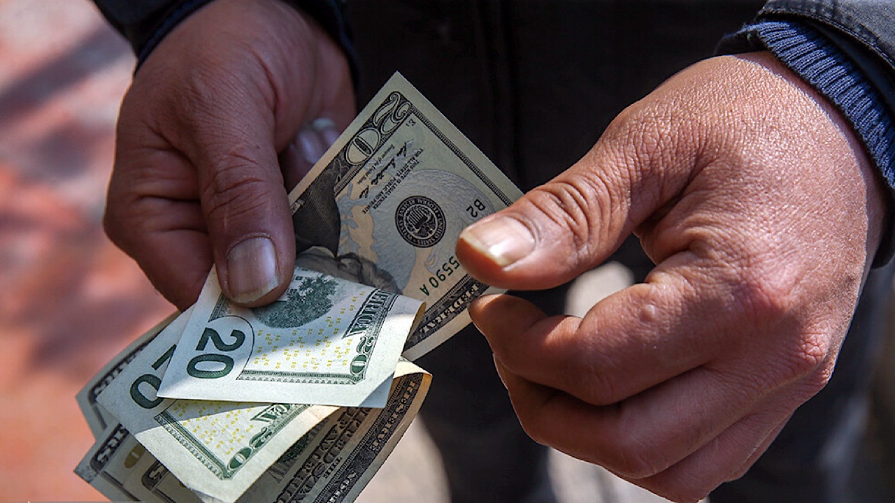 بانک مرکزی: بازگشت ارز ۲۸۵۰۰ تومانی در کار نیست