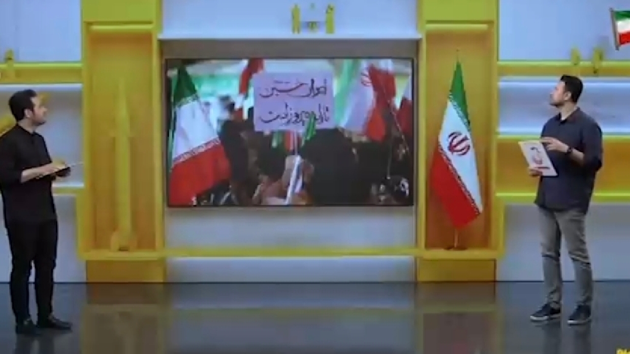 وقتی پلاکارد‌ها سخن می‌گویند + فیلم