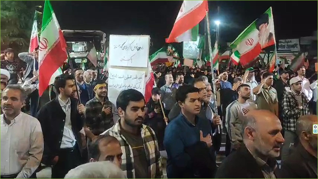 تجمع پرشور و با صلابت نهاوندی‌ها در شب ۸۵ از میدان مقاومت + فیلم