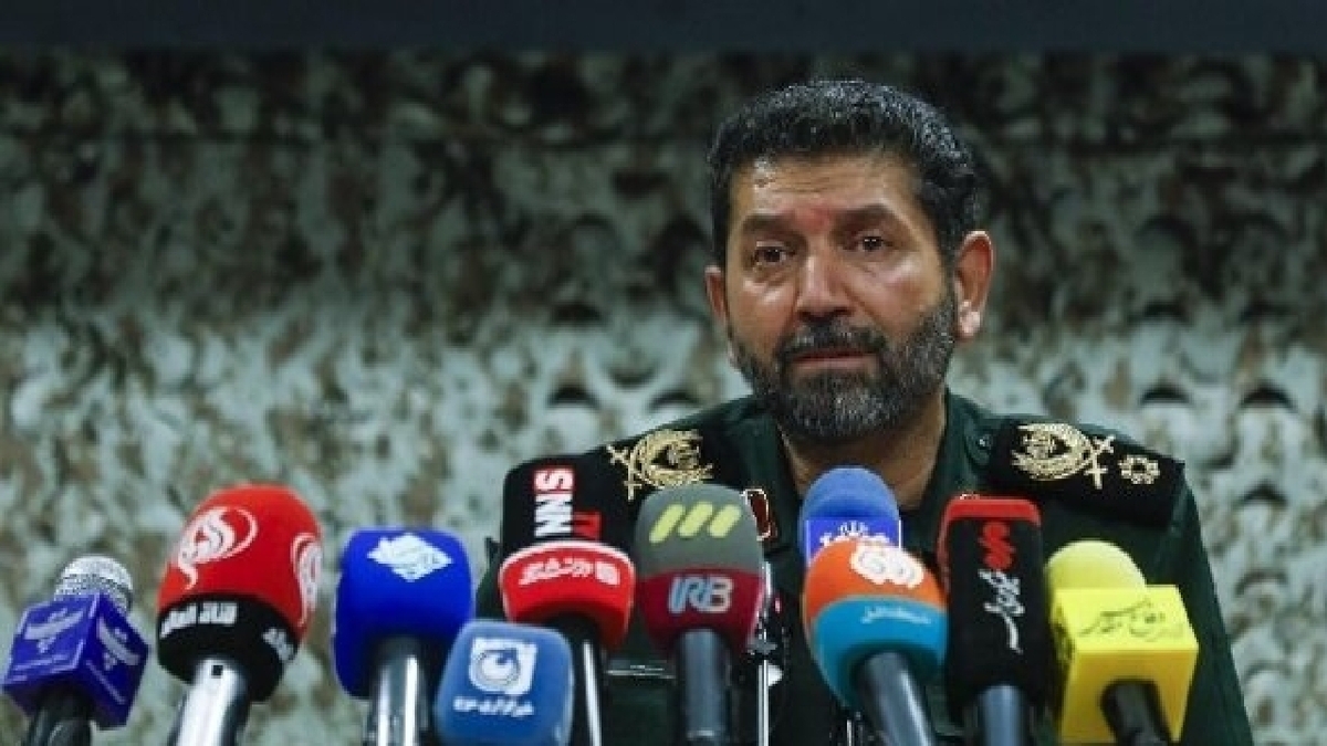 باشگاه خبرنگاران -حسن‌زاده: روز تشییع پیکر مطهر رهبر شهید انقلاب تهران تعطیل خواهد بود
