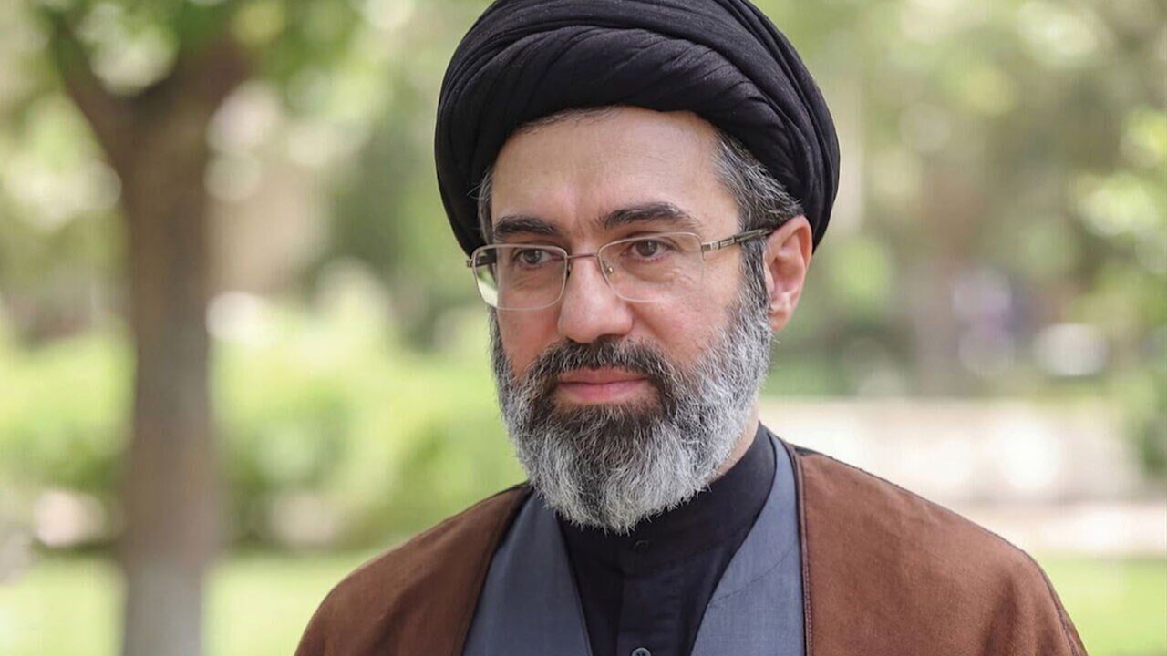 پیام تسلیت رهبر انقلاب اسلامی در پی درگذشت پدر دبیر شورای عالی امنیت ملی