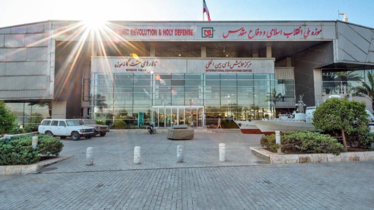 بازدید رایگان از بخش‌های مختلف موزه ملی انقلاب اسلامی و دفاع مقدس همزمان با مراسم وداع و تشییع قائد شهید
