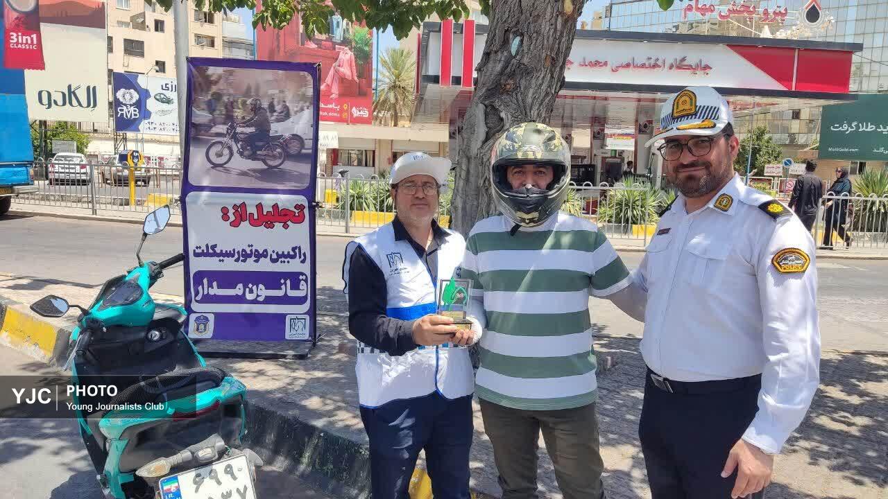 پویش نه به تصادف و تخلف در فارس/ زنگ خطر ۵۰ درصد تصادفات جرحی و فوتی