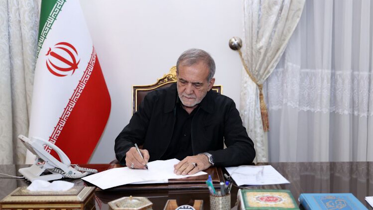 رئیس‌جمهور: عروج سرخ رهبر ما پایان راه نیست آغاز فصلی نوین است