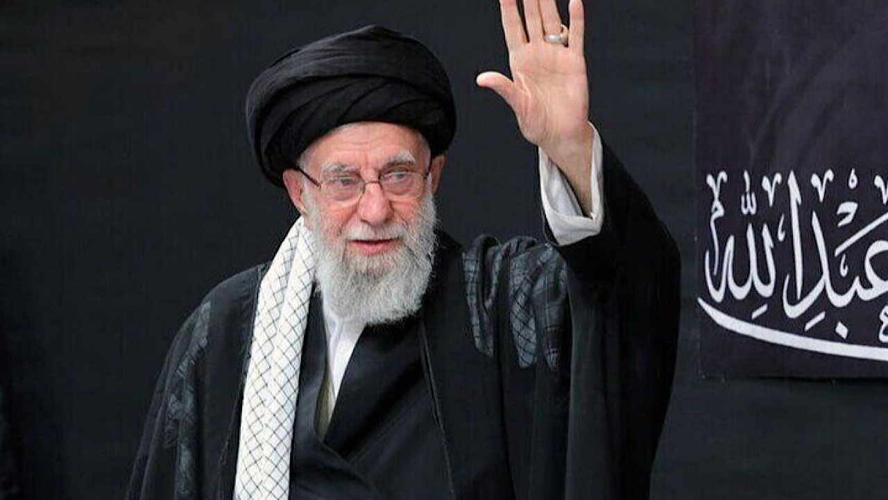 آغاز به کار سامانه ۵ زبانه راهنمای زائران امام شهید
