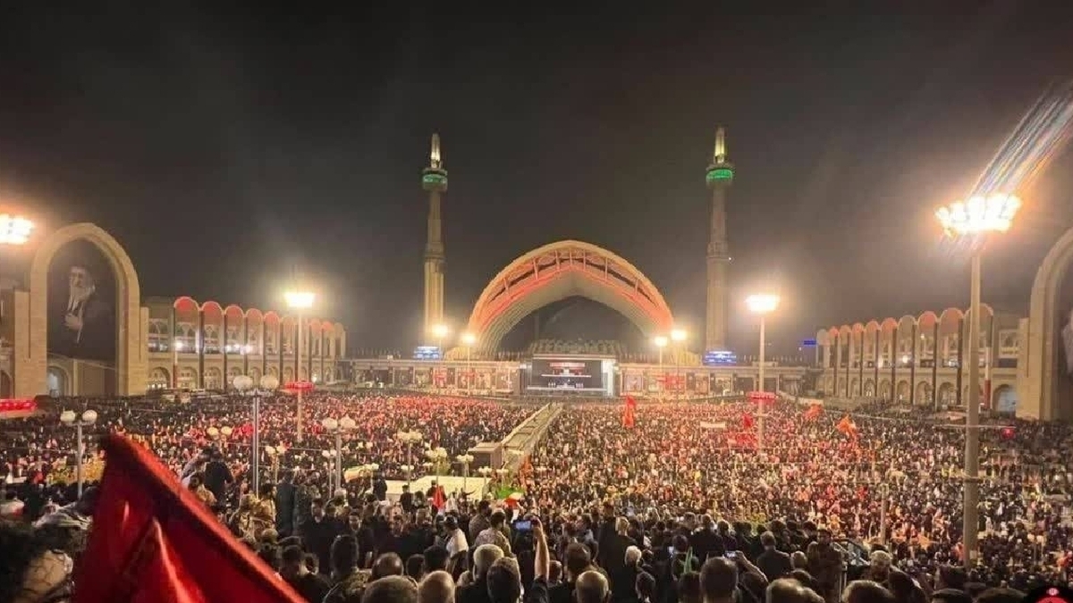 باشگاه خبرنگاران -بیش از ۱۵۰ دستگاه اتوبوس برای اعزام اهوازی‌ها به مراسم وداع با امام شهید تامین شد