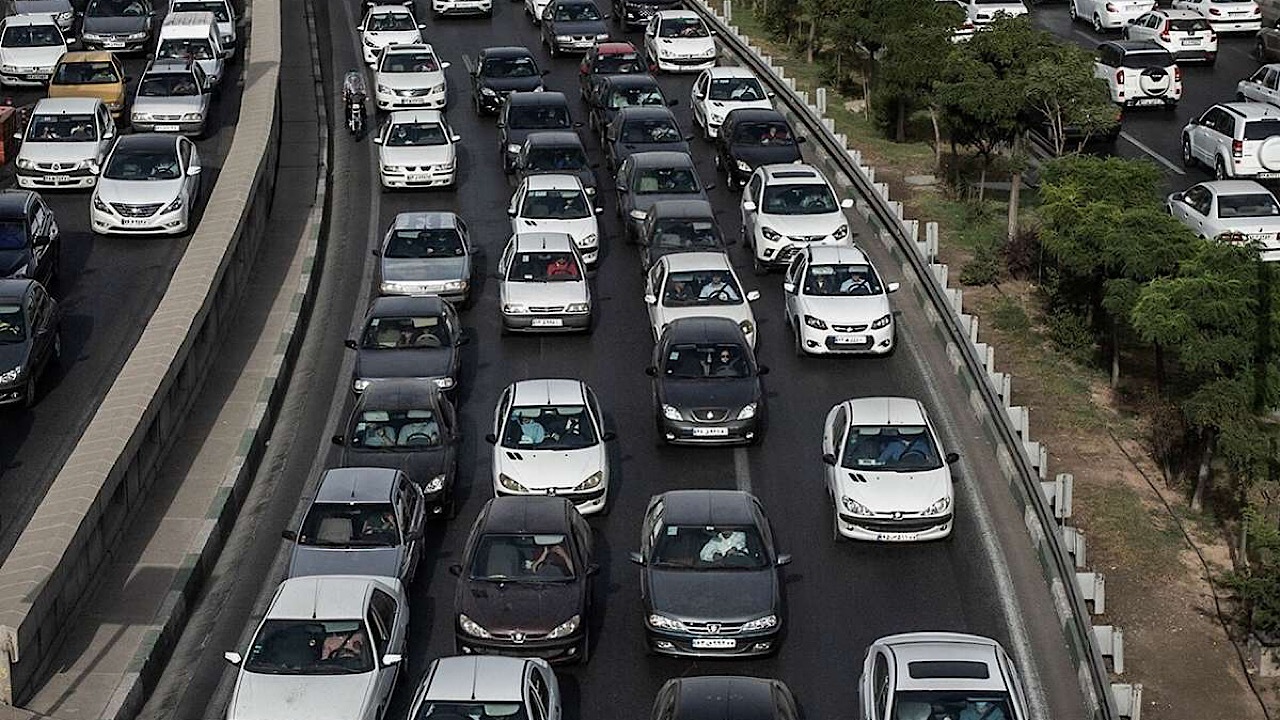 ترافیک سنگین در آزادراه قم–تهران