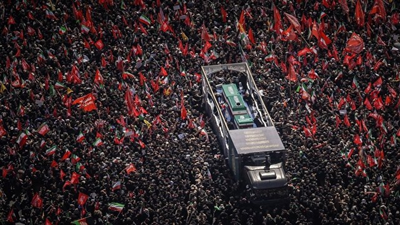 الجزیره: تشییع رهبر شهید ایران، نمایش قدرت تهران و پیام ایستادگی به جهان
