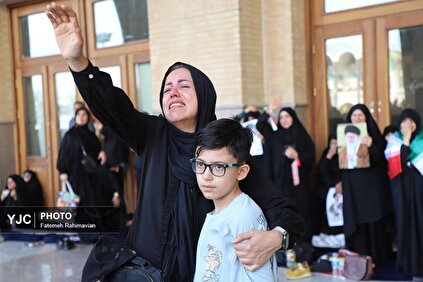 مراسم وداع با رهبر شهید انقلاب در مصلای تهران _ ۴