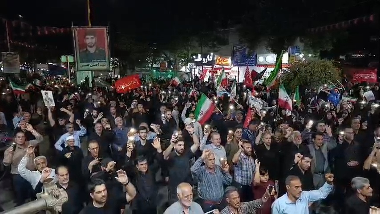 حضور پرشور خون‌خواهان امام شهید در شب تشییع تاریخی قائد امت + فیلم