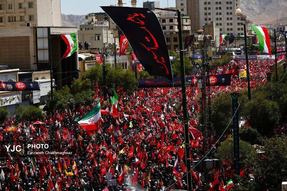 مراسم تشییع پیکر مطهر رهبر شهید انقلاب در مشهد + فیلم