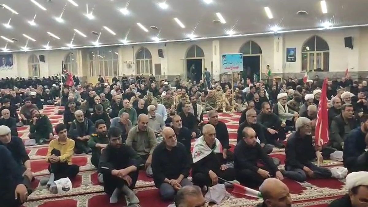 باشگاه خبرنگاران -برگزاری مراسم بزرگداشت رهبر شهید انقلاب در نهاوند + فیلم