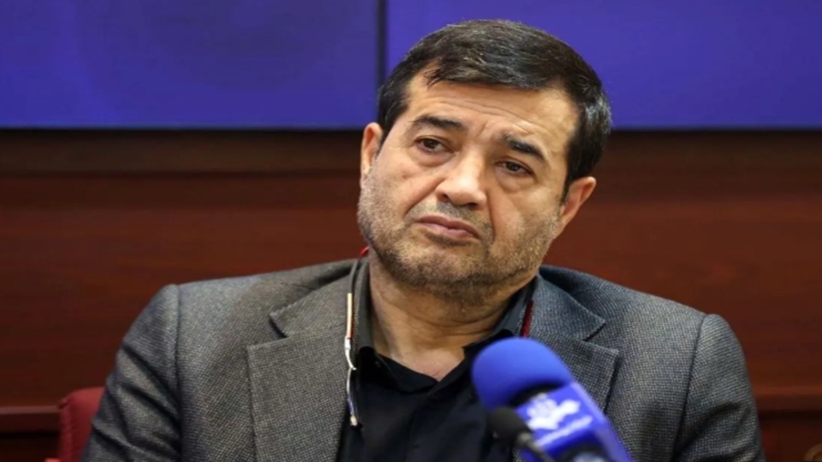 باشگاه خبرنگاران -تقدیر وزیر ورزش از نقش جامعه ورزش و جوانان در مراسم تشییع قائد شهید امت