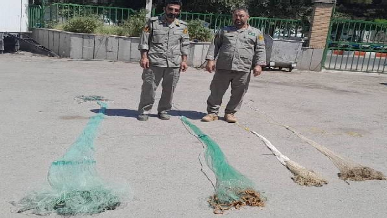 جمع‌آوری چهار رشته تور ماهیگیری غیرمجاز از دریاچه پشت سد شهرچای
