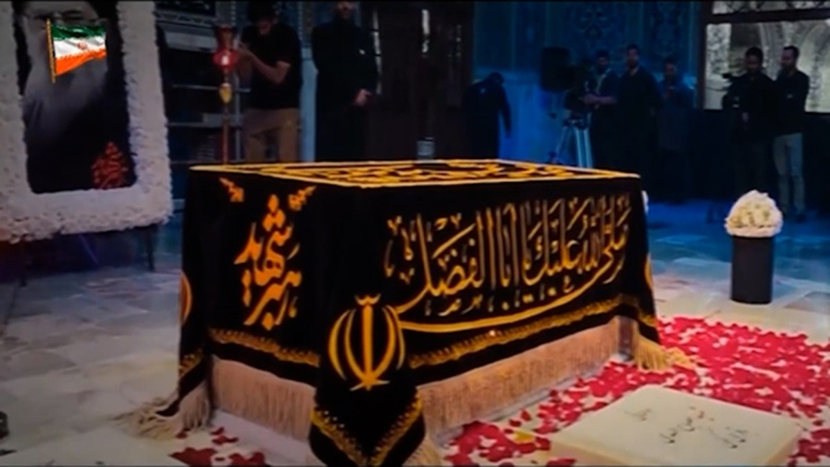 هم‌نوایی عطر حرم رضوی با یاد امام شهید + فیلم