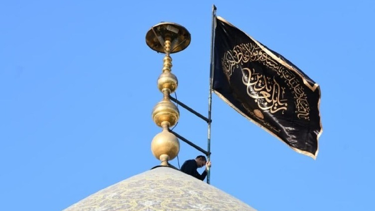برافراشته شدن پرچم عزای حسینی در شلمچه