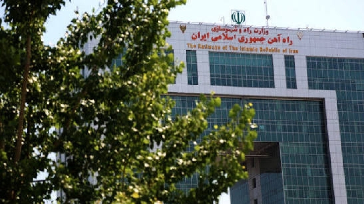 باشگاه خبرنگاران -بازسازی مسیر ریلی آسیب‌دیده در جنوب کشور آغاز شد