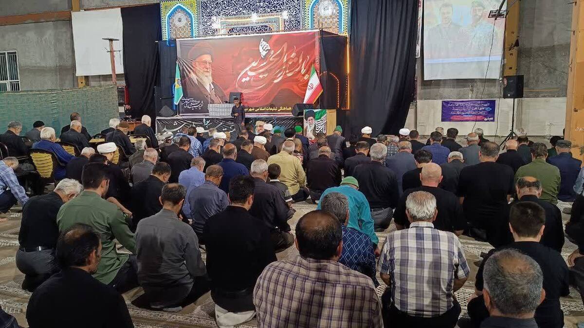 باشگاه خبرنگاران -مراسم بزرگداشت شب هفتم رهبر شهید انقلاب در دیباج + عکس