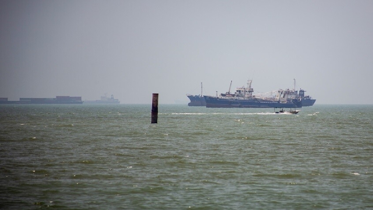 باشگاه خبرنگاران -کشتی‌ها فقط از آبراه ایران عبور می‌کنند