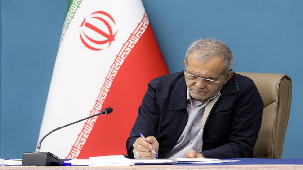 تسلیت رئیس‌جمهور در پی درگذشت مادر شهیدان مظفر