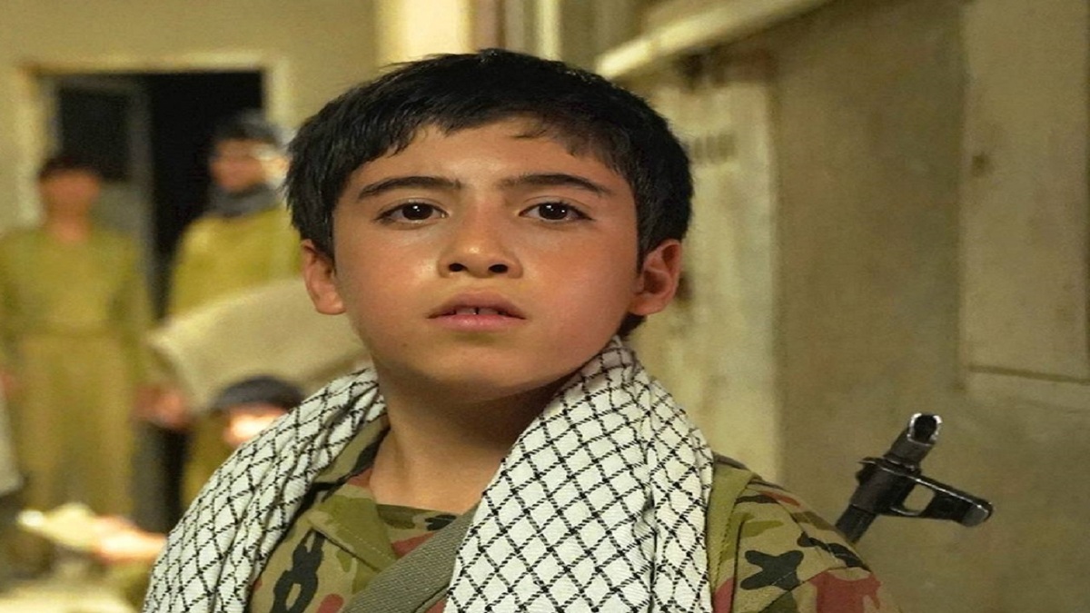 باشگاه خبرنگاران -نوجوانی که یک خبرنگار خارجی را وادار به رعایت حجاب کرد، قهرمان یک سریال می‌شود