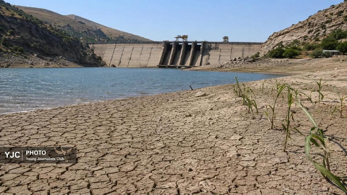 باشگاه خبرنگاران -آب در پشت سدها؛  مزارع لرستان هنوز تشنه‌اند!