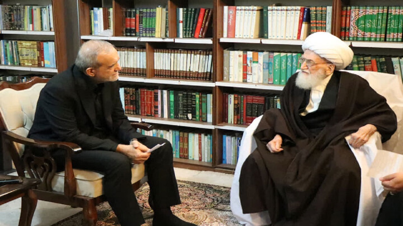 وحدت حول محور رهبری فصل‌الخطاب است