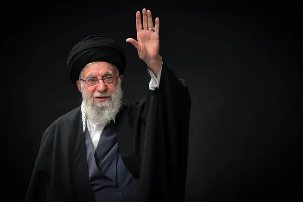 مرز مهران، آماده خدمات‌رسانی به مهمانان خارجی شرکت‌کننده در آیین تشییع «قائد شهید امت»