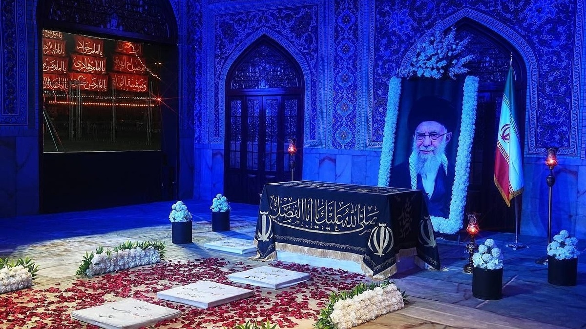 باشگاه خبرنگاران -رونمایی از نماد مزار مطهر رهبر شهید انقلاب در میدان آزادی