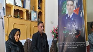 گزارش ویژه: مادر دهه‌شصتی در سوگ فرزند دهه‌هشتادی؛ جوانی که برای ایران آسمانی شد | باشگاه خبرنگاران جوان - کد 08ac