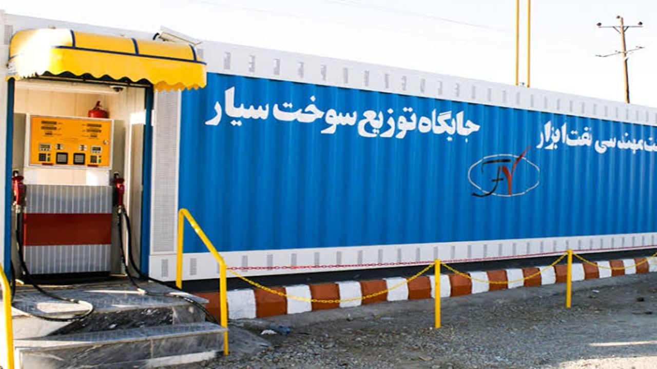 استقرار دومین جایگاه سیار عرضه بنزین در مرز چذابه استان خوزستان