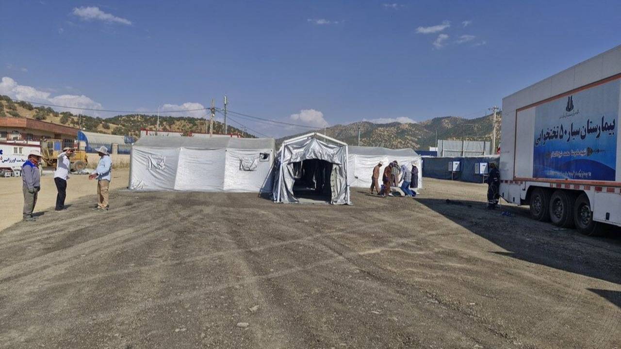استقرار و راه اندازی بیمارستان سیار ۵۰ تختخوابی در مرز باشماق مریوان