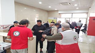 نجات جان بانوی ۵۰ ساله با احیای قلبی-ریوی در درمانگاه هلال احمر گیلان در نجف