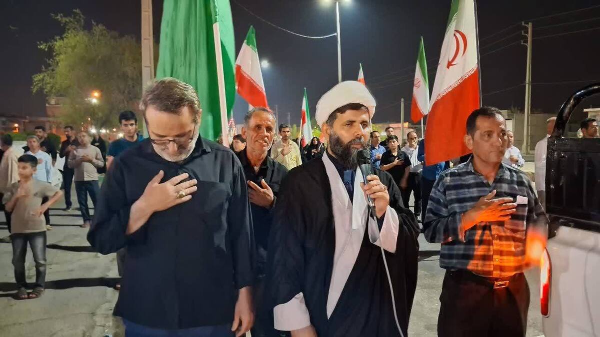 باشگاه خبرنگاران -طنین وطن دوستی مردم انقلابی آبدان در تجمعات شبانه + عکس و فیلم