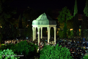 لحظه تحویل سال نو در حافظیه شیراز