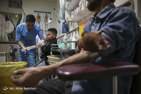 مصدومان آخرین چهارشنبه سال در بیمارستان 15 خرداد تهران