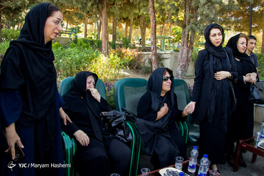 مراسم تشییع پیکر مرحوم ناصر احمدی؛ گوینده و دوبلور پیشکسوت رسانه ملی در کرج