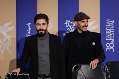 روز هفتم سی‌وهشتمین جشنواره فیلم فجر، نشست فیلم «لباس شخصی» به کارگردانی امیرعباس ربیعی