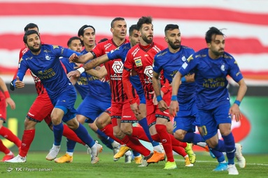 نود و چهارمین شهرآورد پایتخت، بین تیم‌های فوتبال پرسپولیس و استقلال - ورزشگاه آزادی